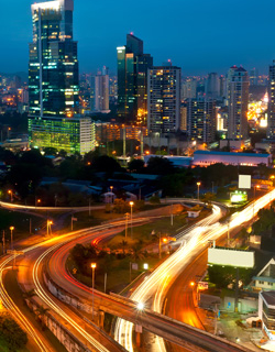 HOW COMPANIES CAN STAY FOREVER YOUNG